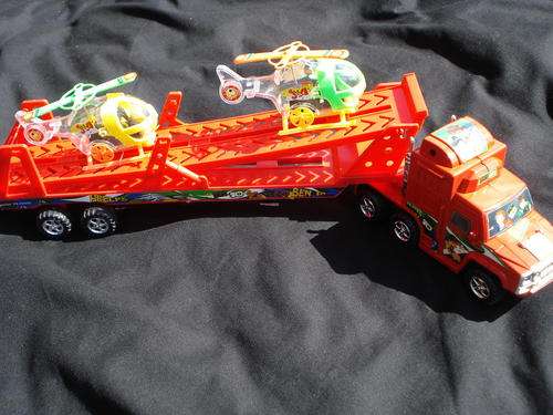 **NEW** - BEN 10 Truck & Trailer with 2 Wind-Up Helicopters!!!