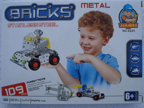 Meccano Style 'Mini Tank'!! 109 pcs!!