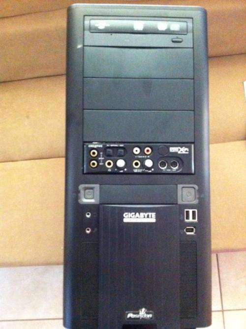 Intel Quad Core CPU Q6600 2.4GHz with Sound Blaster ***The Gaming PC