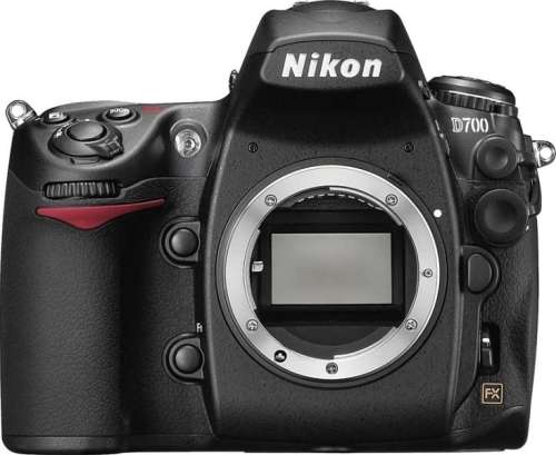 ***Bargain Nikon D700 SLR Camera Charger and 2GB Memory card ***Great condition