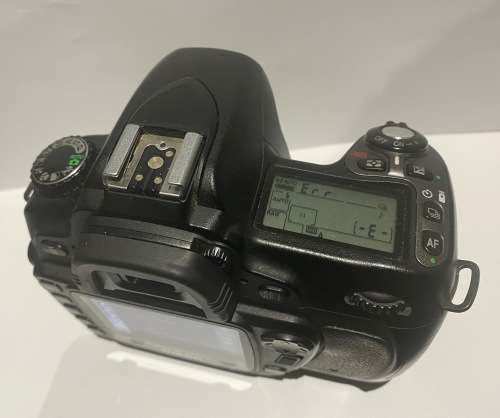 ***Nikon D80 SLR Camera ***Battery ***Please Read