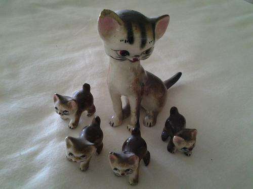 CAT ORNAMENTS