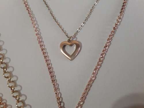 Estate Lot of Vintage Gold Tone Jewellery