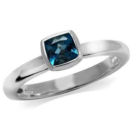 Sterling silver ring - NATURAL LONDON BLUE TOPAZ - size 9.5 / S half