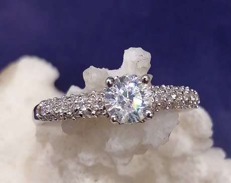 Sterling silver ring - Sparkling CUBIC ZIRCONIA - size 8 / Q