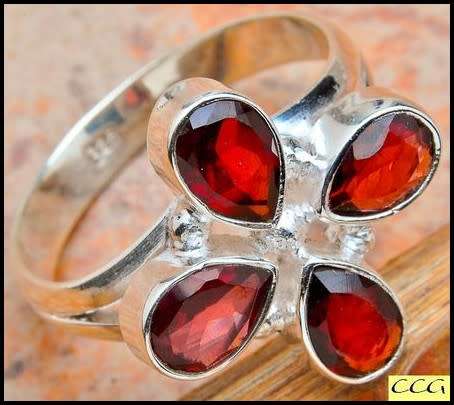 Sterling silver ring - GARNET (size 9 / R half)