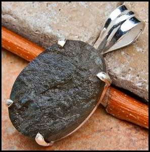 Sterling silver pendant - LABRADORITE (raw)