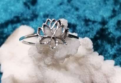 Sterling silver ring - LOTUS FLOWER - size 7.5 / P