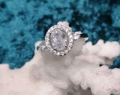 Sterling silver ring - Sparkling CUBIC ZIRCONIA - size 6 / M
