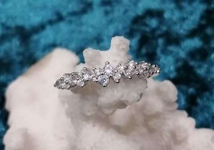 Sterling silver ring - Sparkling CUBIC ZIRCONIA - size 6.5 / N