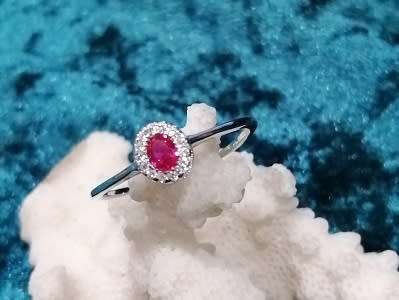 Sterling silver ring - Sparkling CUBIC ZIRCONIA with Created RUBY - size 9 / R half