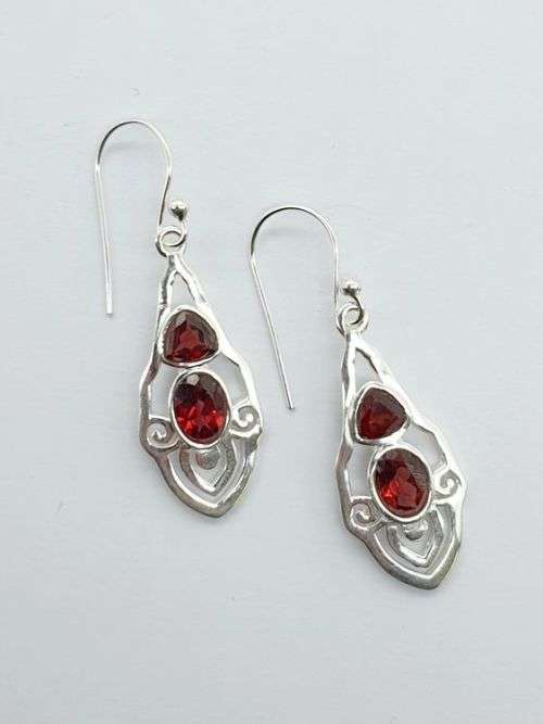 Sterling silver earrings - GARNET