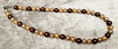 Shell Pearl Necklace with Stainless Steel finishings - GOLDEN (8mm)