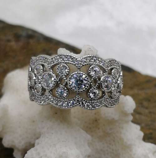 Sterling silver ring - Sparkling CUBIC ZIRCONIA - size 7.5 / P