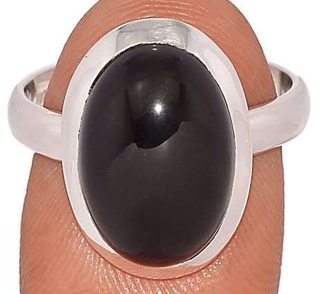 Sterling silver ring - ONYX (size 8.5 / Q half)