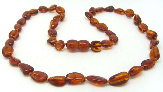 100% Natural BALTIC AMBER necklace - Certificate of Authenticity included!