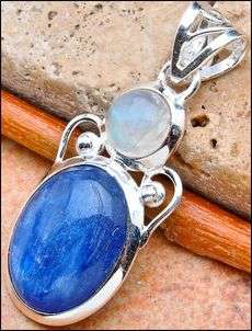 Sterling silver pendant - KYANITE & RAINBOW MOONSTONE - Dreams Collection
