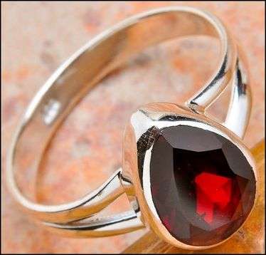 Sterling silver ring - GARNET - Dreams Collection (size 7.25 / O to P)