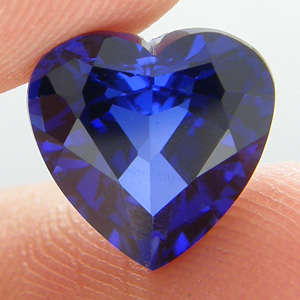 4.79 cts KASHMIRE BLUE SAPPHIRE heart facet (Thailand)