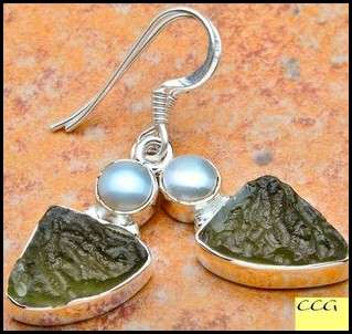 Sterling silver earrings - MOLDAVITE & PEARL - Dreams Collection