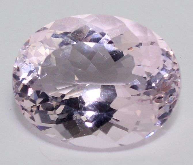 17.90 cts KUNZITE oval facet (Afghanistan)