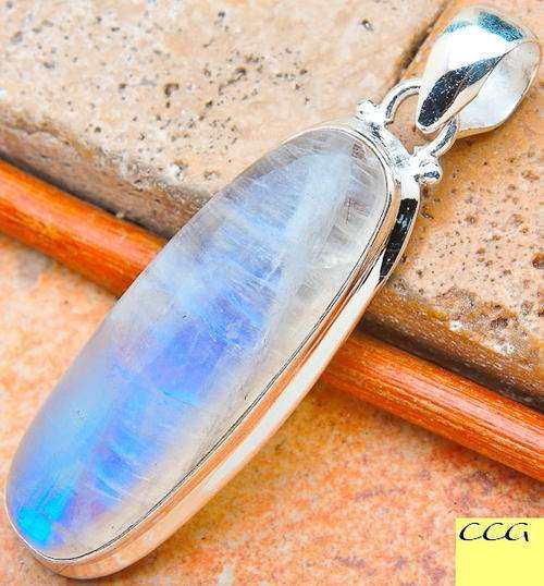 Sterling silver pendant - RAINBOW MOONSTONE - Dreams Collection