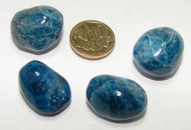 Natural APATITE
