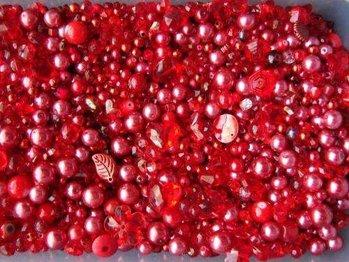 BE MY VALENTINE SOUP MIX mixed bead tubs - 150g - RED