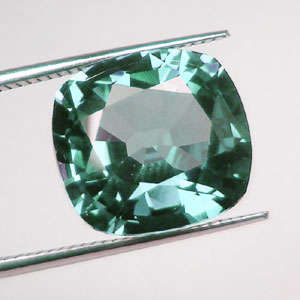 3.95 cts Colour Change ALEXANDRITE cushion facet (Russia)