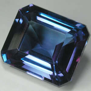 30.40 cts COLOUR CHANGE Czochralski ALEXANDRITE oval facet (Russia)