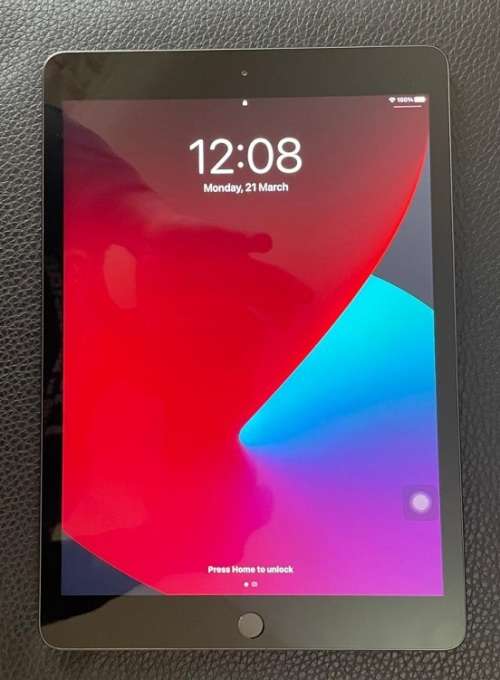 Apple iPad 10.2 8th-Gen Wi-Fi 128GB