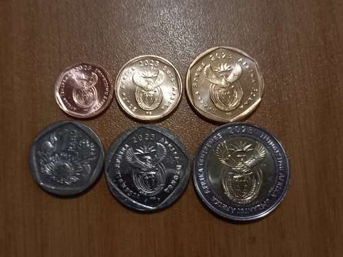 BRAND NEW 2023 SOUTH AFRICAN COIN SETS 10C - R5. FROM SEALED BANK BAGS