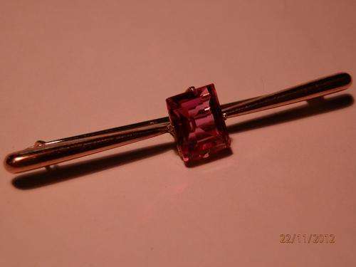 9ct rose gold & pink tourmaline brooch