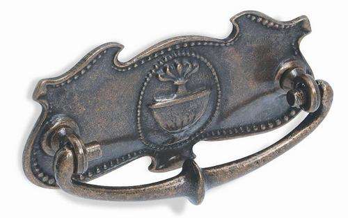 Versailles Handle