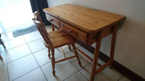 Desk and matching desk chair