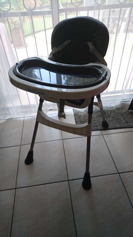 Black and white High Chair