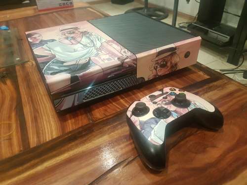 XBOX ONE 500GB WITH GTA VINYL SKIN WITH 2GAMES 1CONTROLLER !! GREAT DEAL!!