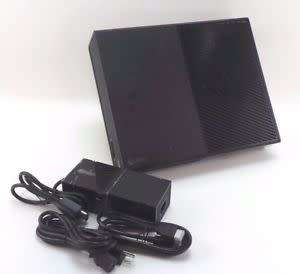 Xbox one 500gb - with Fifa 20 game -  1x controller and accessories- in the original box