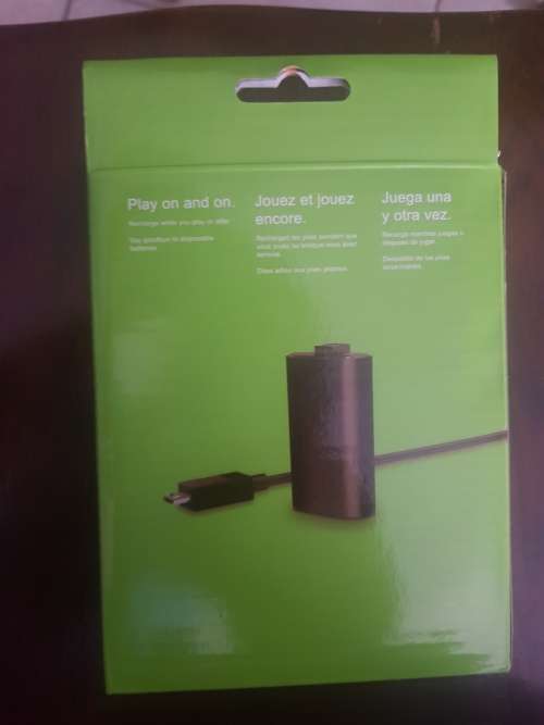 XBOX ONE Controller Play and Charge Rechargeable (SEALED) LOCAL STOCK!!