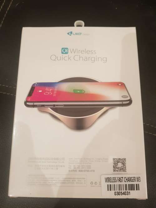 NEW WIRELESS CHARGING PAD- WIRELESS FAST CHARGER W3 - R1 AUCTION DEALS!!