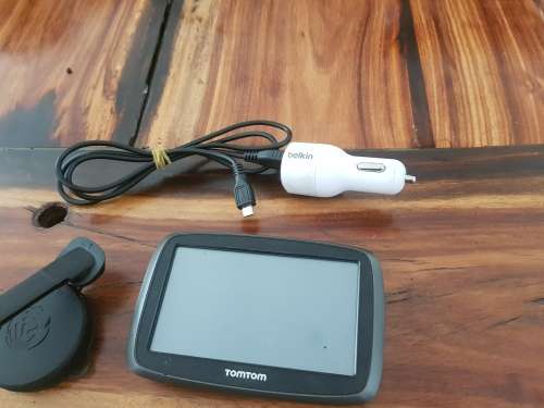TOMTOM GO 400 GPS 4.3" LCD - GREAT DEALS!!