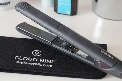 CLOUD NINE HAIR IRON MODEL C9 M1.2 GREAT DEALS bobshop .za
