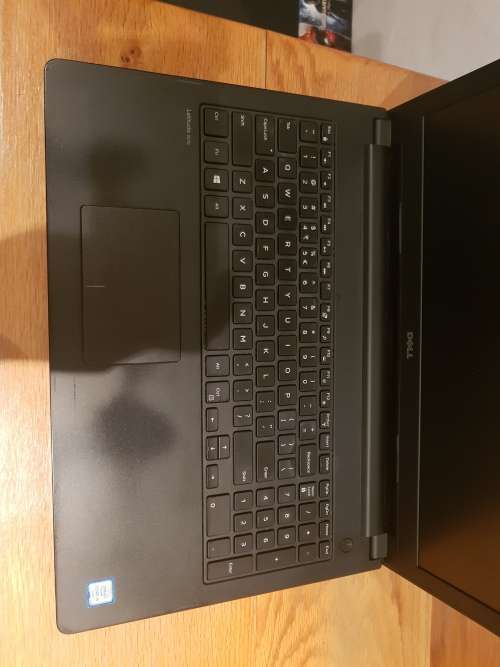 DELL LATITUDE 3570- (15.6") CORE i5-6200U, 8GB DDR3 RAM, 1TB HDD!!! GREAT DEAL!!!