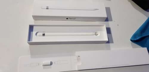 Apple Pencil a1603 1st Gen  with accessories- in the box