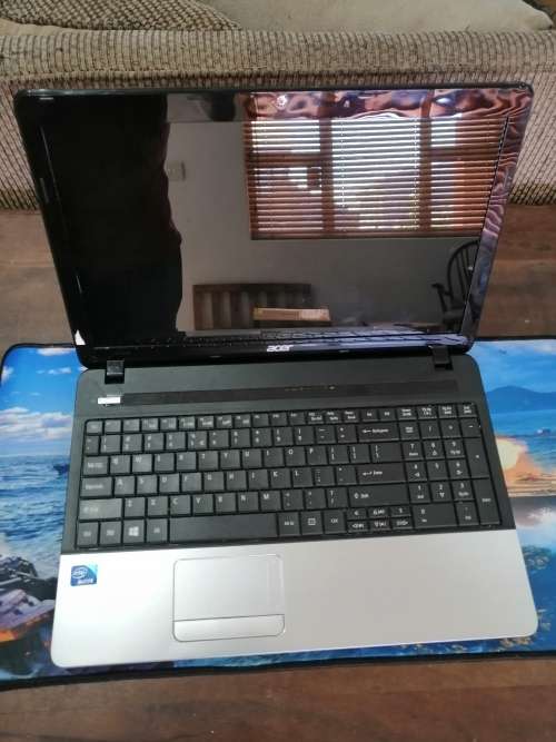 ACER ASPIRE E1- (15.6") DUAL CORE B830, 4GB DDR3 RAM, 500GB HDD- AMAZING DEAL!!