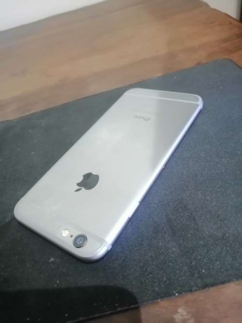 iphone 6 32gb SPACE GRAY  FAULTY iphone   - SOLD AS IS!!