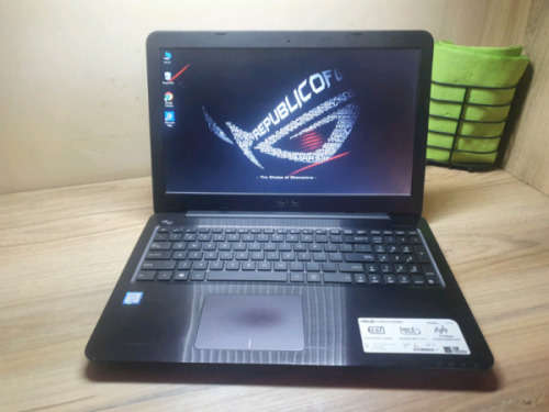 ASUS F556U SONICMASTER- (15.6`) CORE i5- 6200U, 8GB DDR4 RAM, 1TB HDD!!! GREAT DEAL
