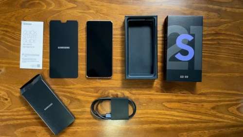 Samsung Galaxy S21 (SM-G991B/DS) 256GB Dual Sim - Black & screen protector !!in the box!!