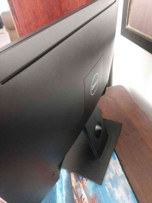 Dell E2214H 21.5" Full HD (1920x1080) Black LED Monitor !! GREAT DEAL!!!