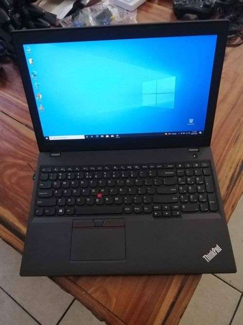 LENOVO THINKPAD T560- (15.6") CORE i5-6300U, 8GB DDR3L RAM, 500GB HDD - AMAZING DEAL!!